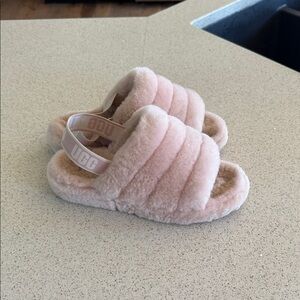 UGG Women’s Fluffy Pink Slippers